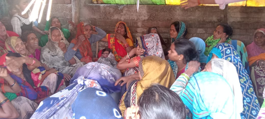 Youth of Kanpur Dehat committed suicide in Noida, wanted to return to village due to love affair