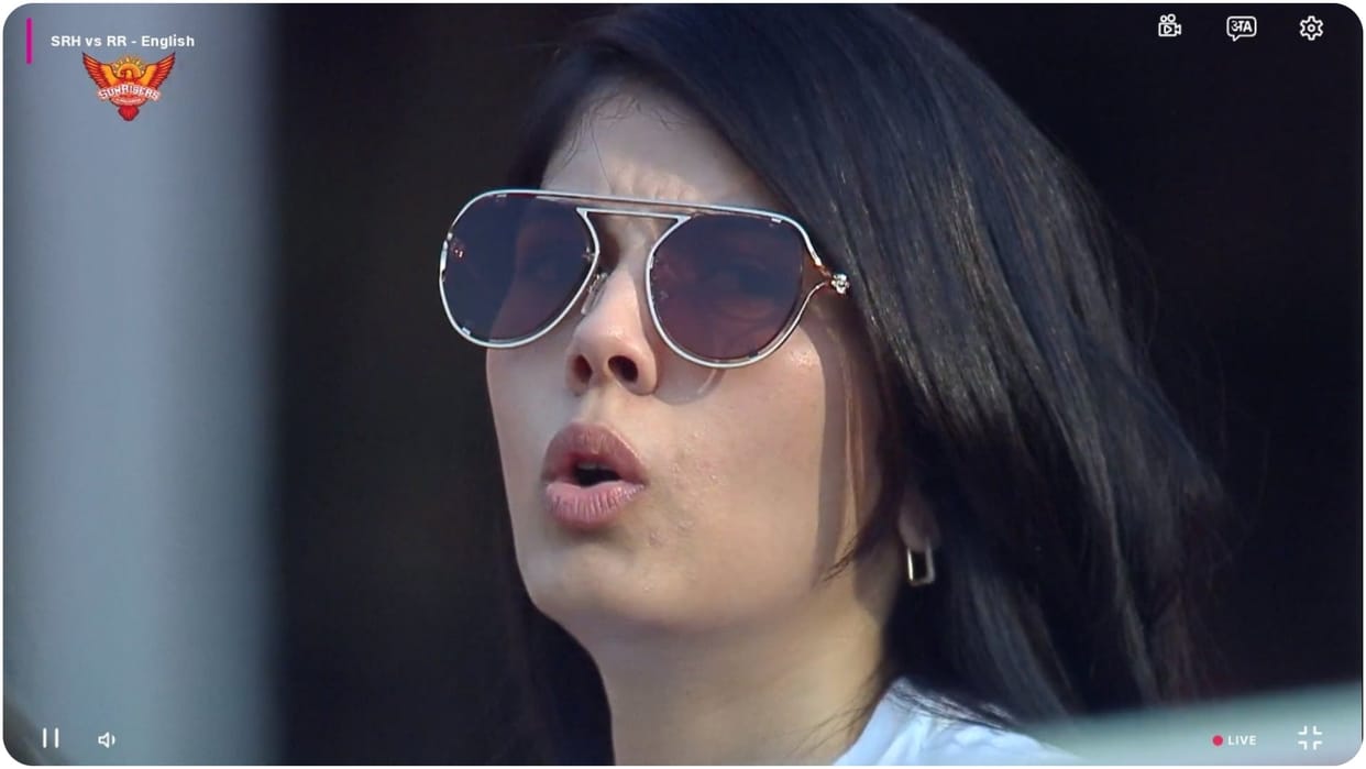 Kavya Maran reaction on drooped catch in RR vs SRH Match viral on social Media