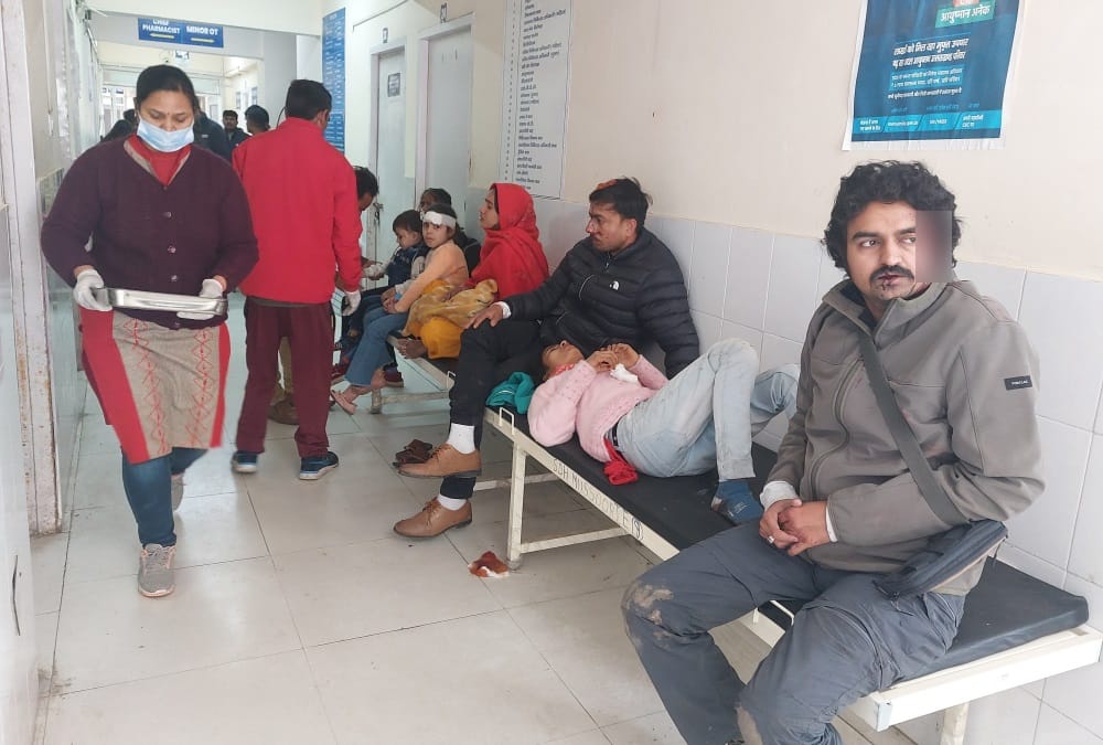 Mussoorie Bus Accident 28 injured in emergency problems due to lack of staff Uttarakhand news in  hindi