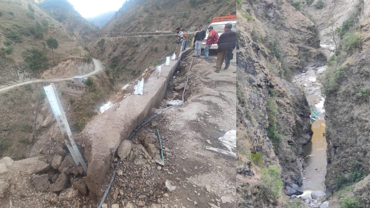 Two killed in Pickup accident near Salech Kenchi Sirmour Himachal Pradesh