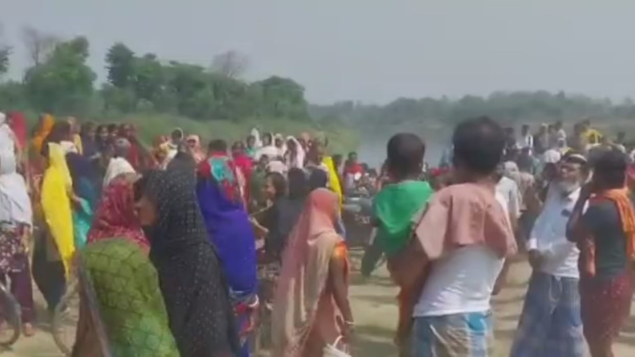 Police recovered bodies of two brothers drowned in Budhi Gandak river of Begusarai after 24 hours