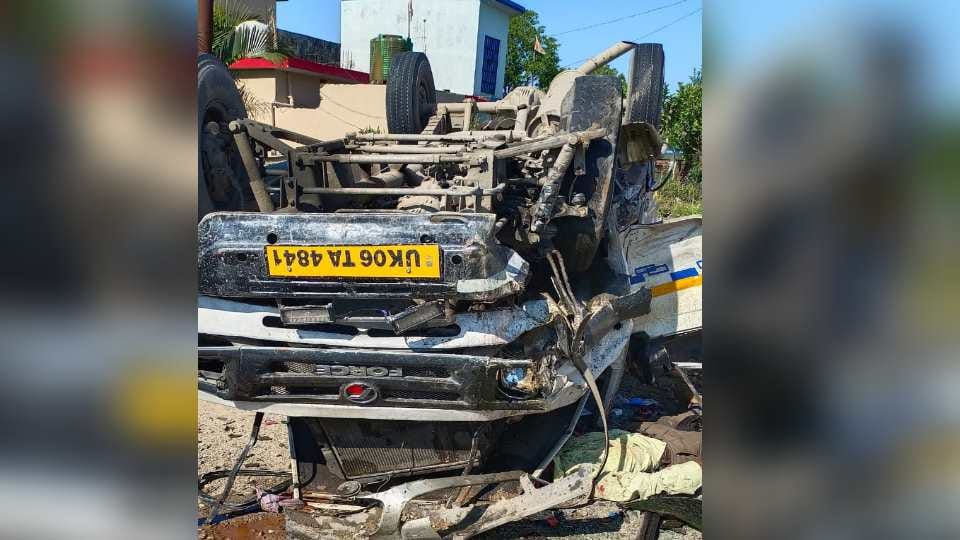 Uttarakhand Accident News: Two Car Collision on Sitarganj road driver died See Photos
