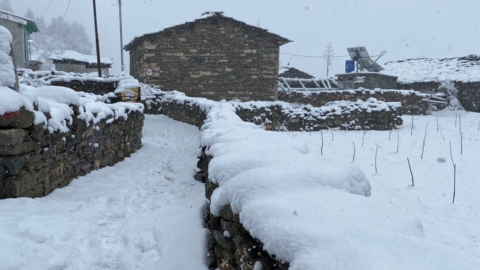 Uttarakhand: Continuous snowfall in Darma Valley for three days temperature minus 6 degree see photos