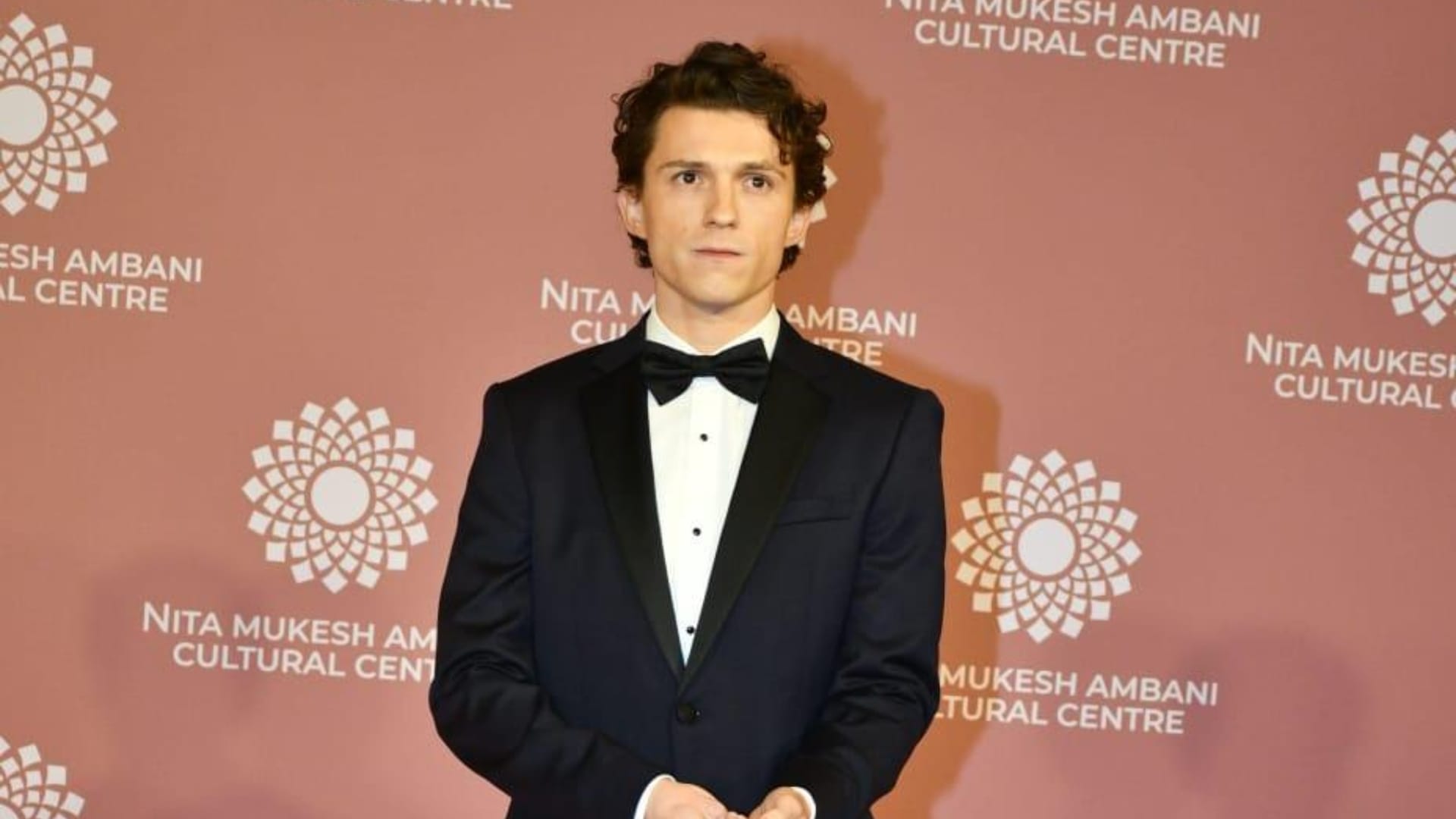 Hollywood Actor Of Spider Man Tom Holland Meet Mukesh Ambani At NMACC Said Thank you For inviting