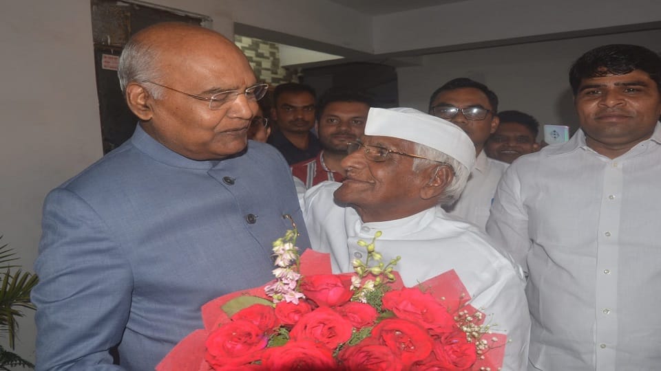 Former President Ramnath Kovind reached to meet senior BJP leader Sanghpriya Gautam