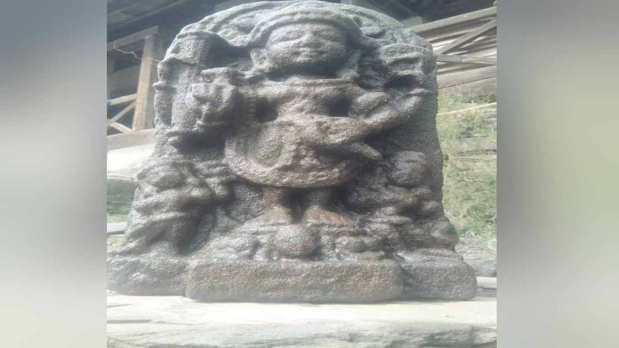 16th century statue murti found in the courtyard of Bhalathi Narayan in kullu
