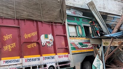 Azamgarh: सड़क किनारे मिठाई की दुकान में घुसा अनियंत्रित ट्रक, बाल-बाल बचे लोग uncontrolled truck rammed into roadside sweet shop in azamgarh people narrowly escaped