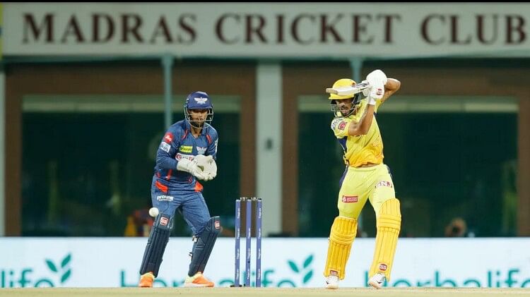 IPL 2023 Purple And Orange Cap List After DC vs GT Game Gujarat Titans Go Top Points Table