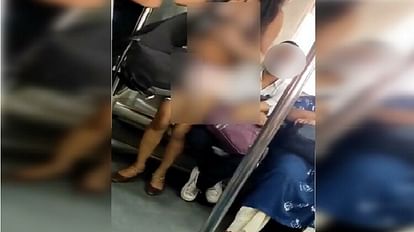 Bikini Girl In Metro:बिकिनी पहनकर सफर करती लड़की की तस्वीर वायरल ...