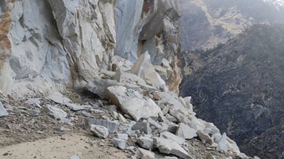 Tawaghat-Lipulekh Road: Rock Collapse tipper carrying military goods buried under debris along with driver