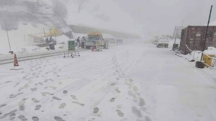 Tourists eager to come to Manali to see snowfall, booking in hotels