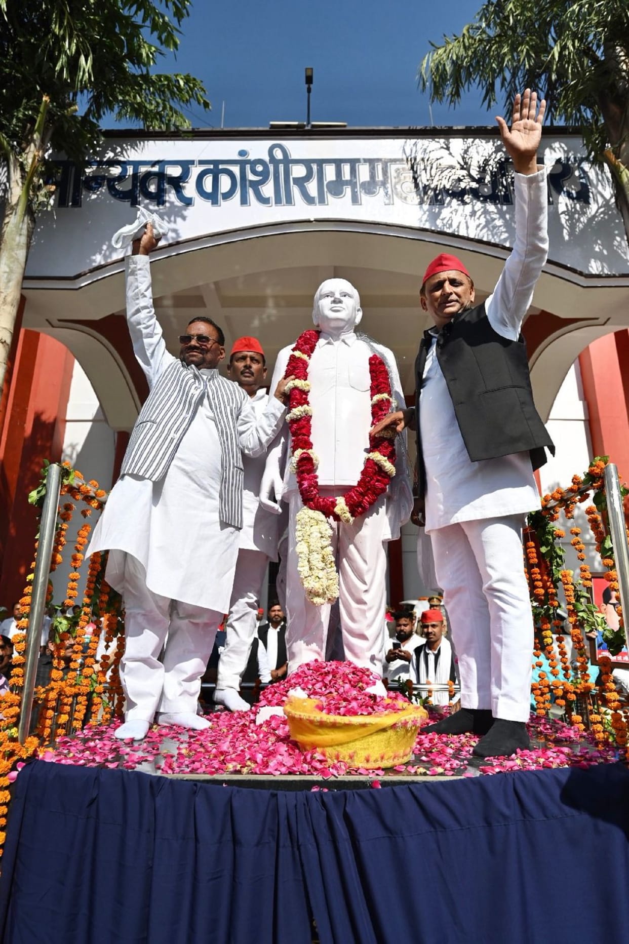 UP Politics: After BJP, SP also made a dent in BSP vote bank, Mayawati remembered guest house scandal
