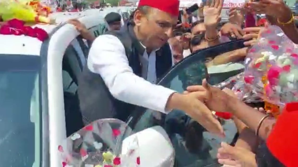 Akhilesh Yadav addressed a public meet in Raebareli.