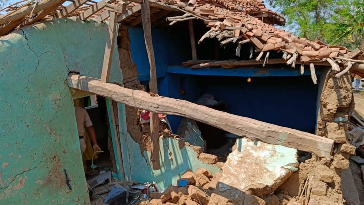 One killed, seven injured in house blast in chhattisgarh Kabirdham