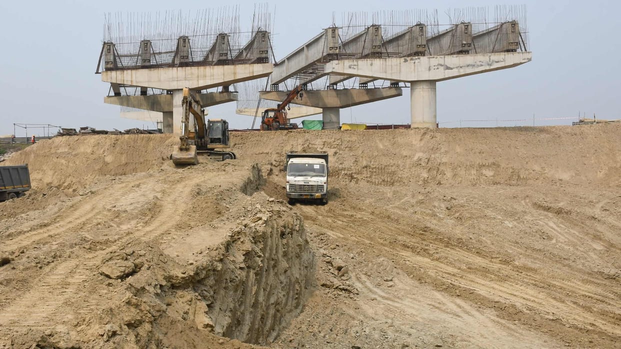Farmers not ready to give soil for Link Expressway in gorakhpur