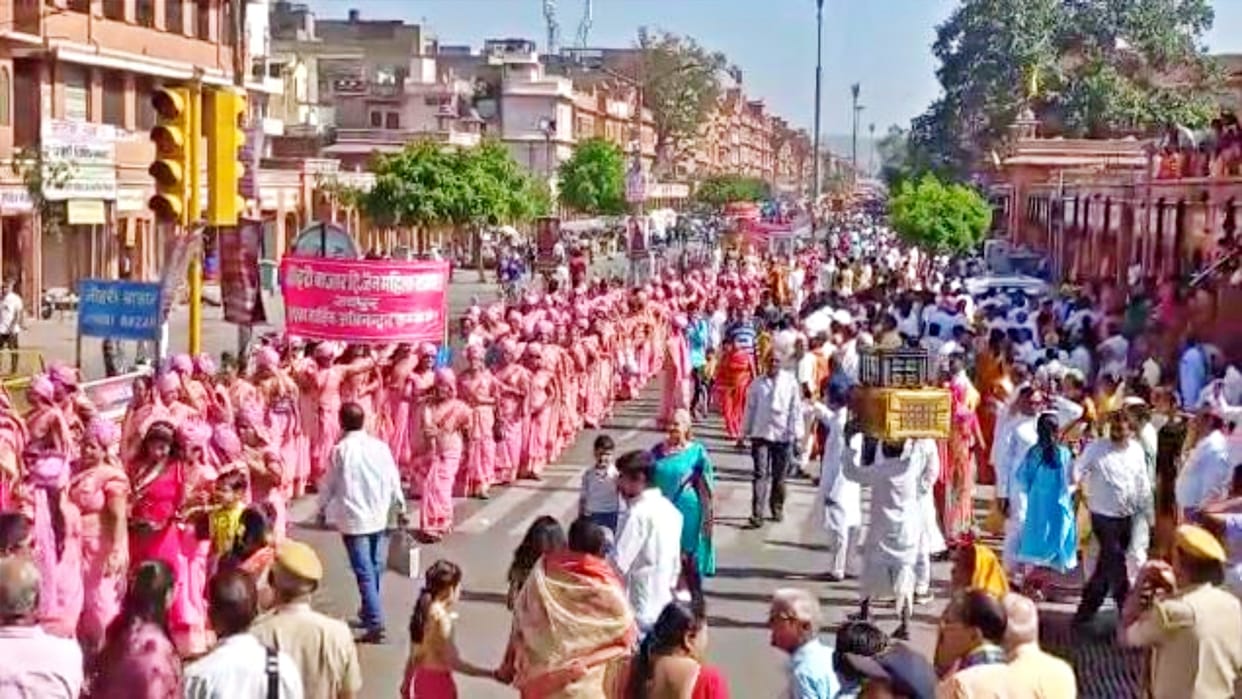 Procession taken out in Rajasthan on Mahavir Jayanti, Kalashabhishek held in Hindon City