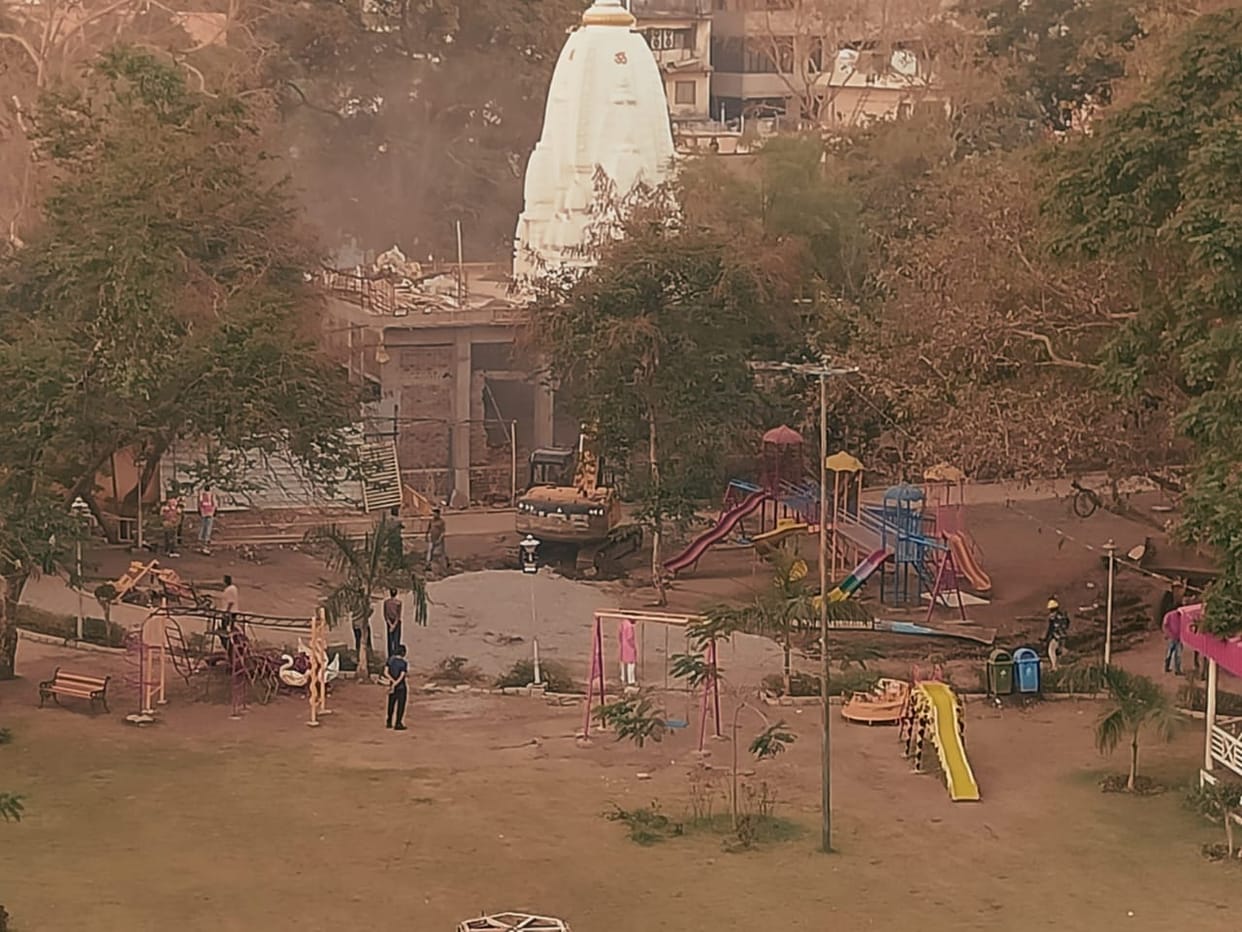 Patel Nagar's illegal temple land, stepwell which killed 36 people was also filled with debris