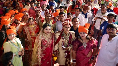 Chaurasia Samaj organized mass marriage, brides said CM Yogi is our ideal