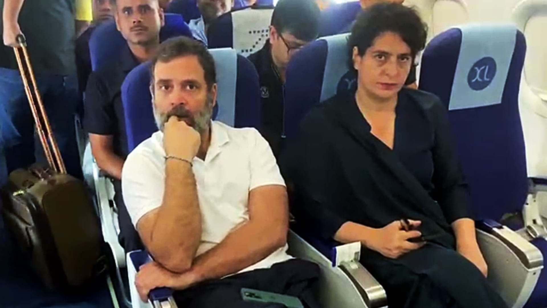 राहुल गांधी और प्रियंका गांधी