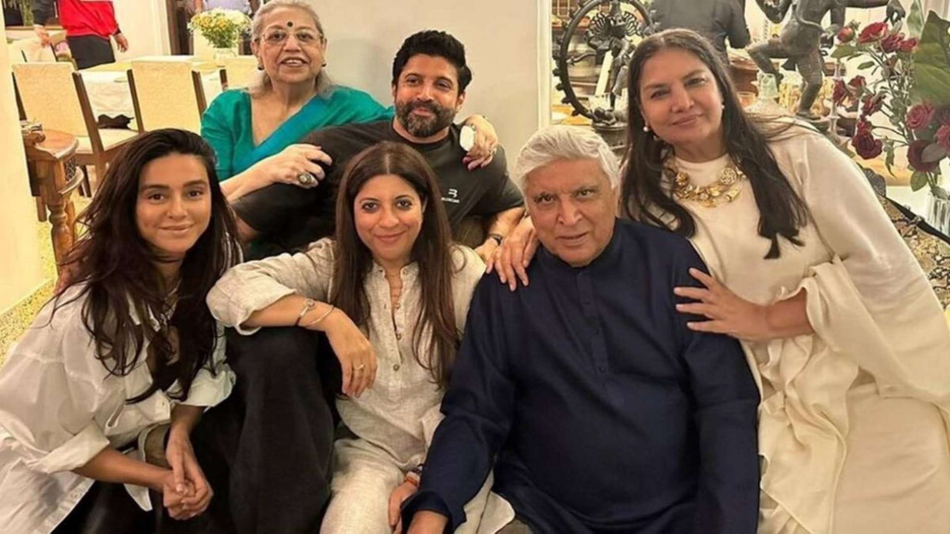 Farhan Akhtar stepmother Shabana Azmi remember her wedding time with javed akhtar said it was not that easy