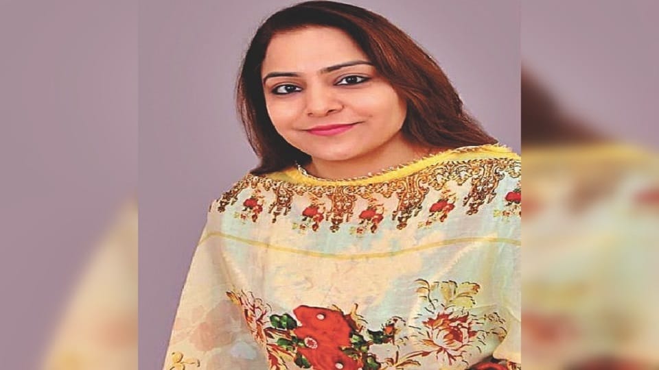 Mayor Shaili Oberoi gave instructions to form SMC in schools