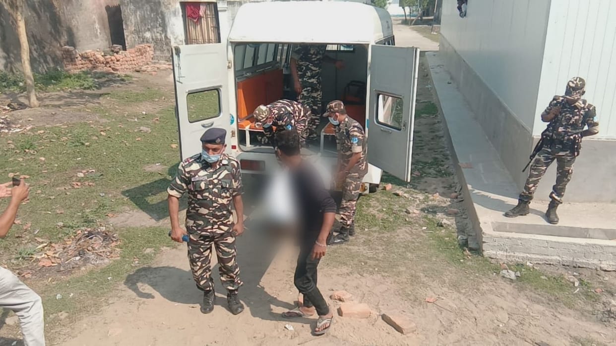 SSB jawan found hanging in Araria, doctors told suicide case, fellow jawans remained silent