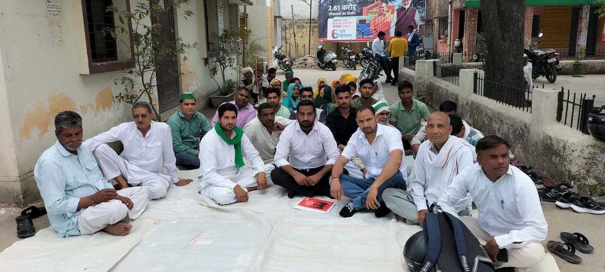 Meerut: Bhakiyu araajnaitik strike on farmers problems, warns for agitation