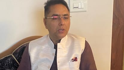 मंत्री अमन अरोड़ा।