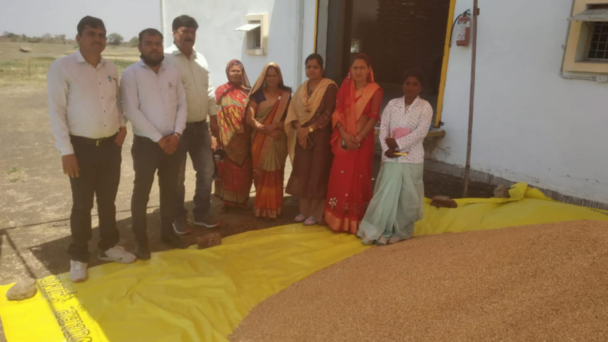 Self-help group women started wheat procurement, becoming self-sufficient through small businesses