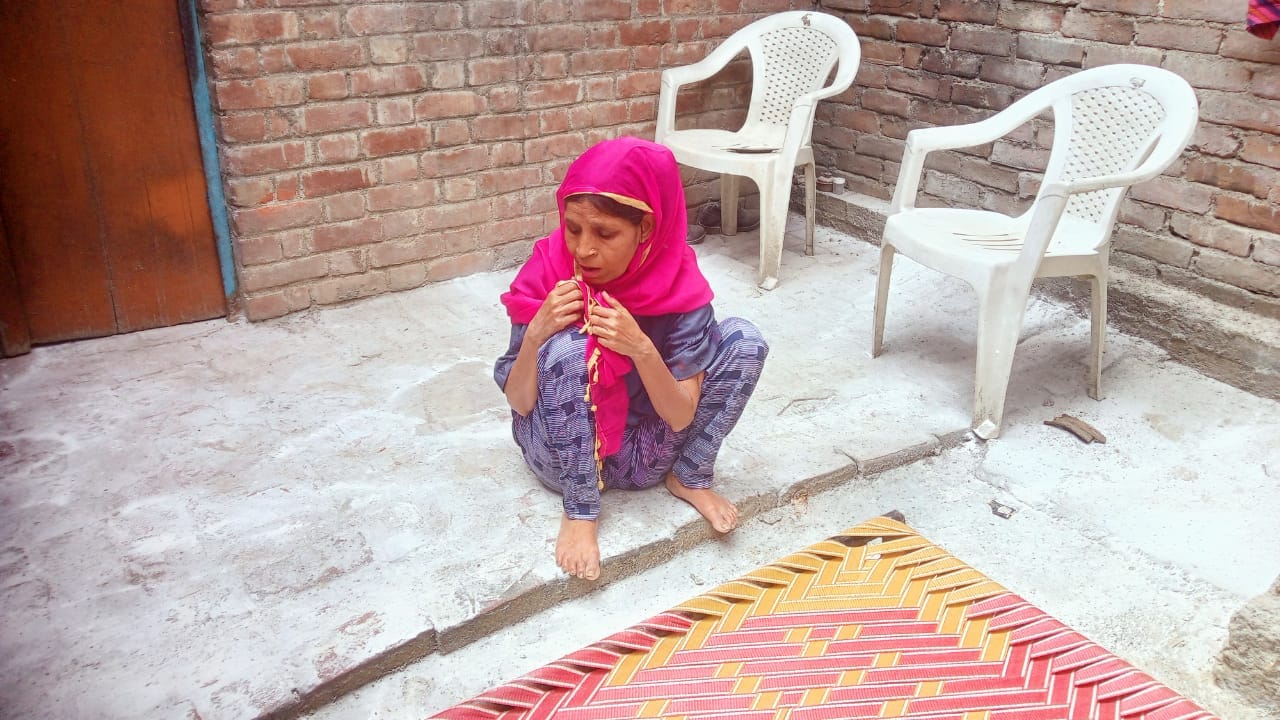 Case of getting rotten dead body in Unnao, who is the support of mentally deranged sister, not even real siste