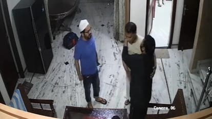 Jhansi Encounter: Asad had taken money from Dr. Akhlaq from Meerut before the encounter