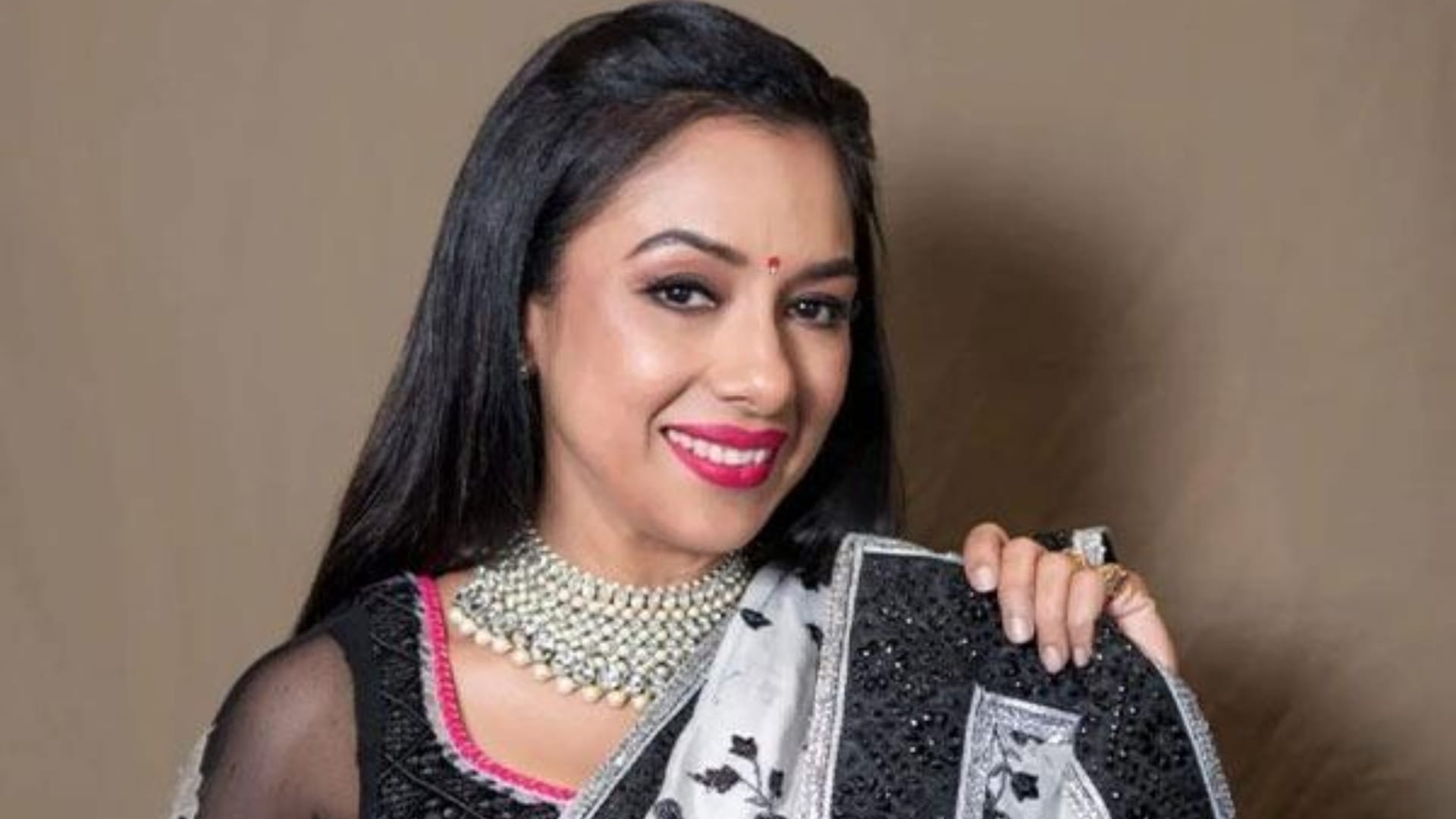 Anupamaa Star Rupali Ganguly Praised Anant Ambani For The Vantara Initiative Said He is My Hero Today