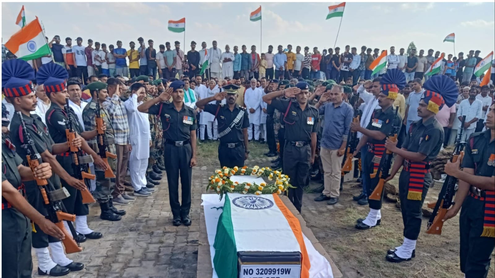 Martyr Balwinder of village Gyeong of Kaithal was cremated with state honours