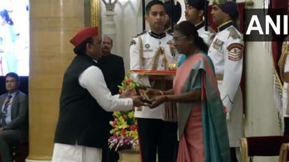 padma vibhushan 2023 Akhilesh Yadav receive Mulayam Singh Yadav s Padma Vibhushan from President Draupadi Murm
