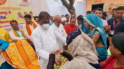 The minister in charge in Sehore got the forms filled in the camp, said – women will be empowered more by the