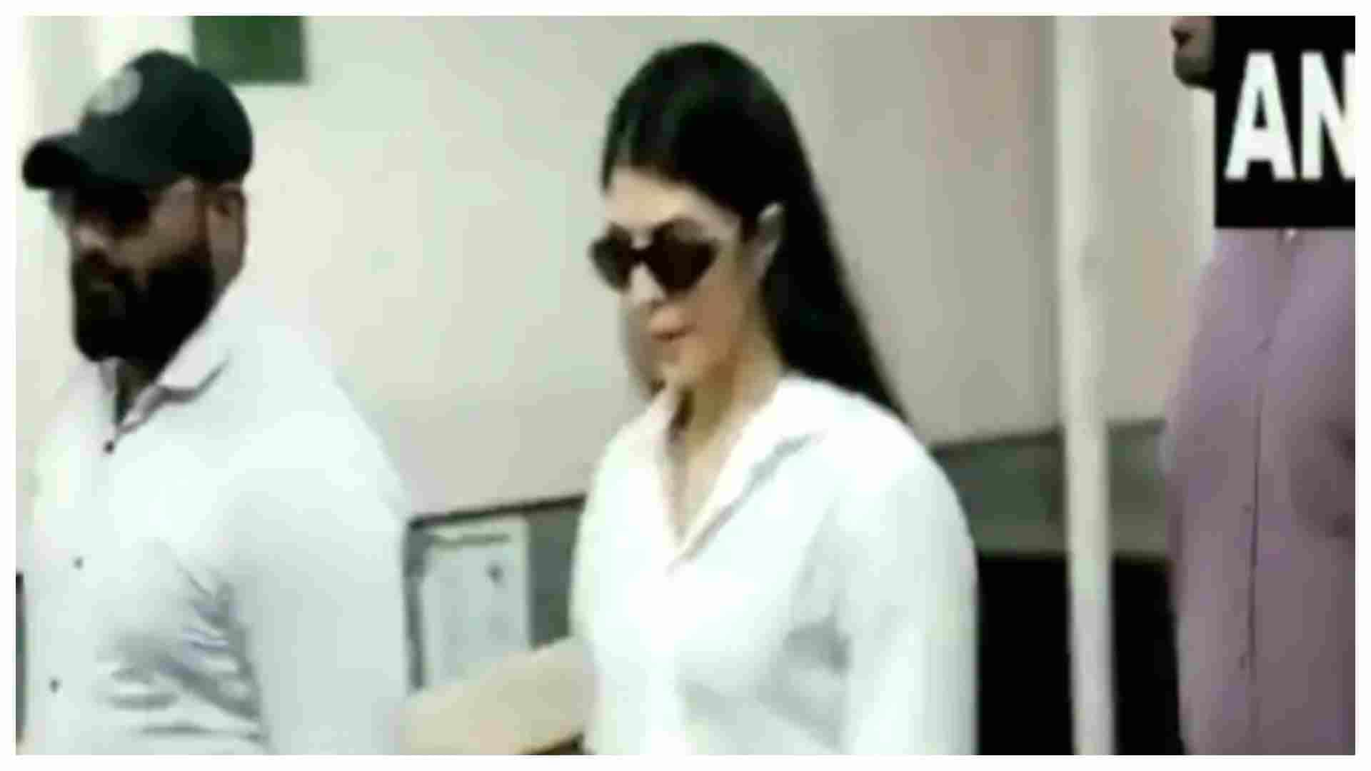 Jacqueline Fernandez arrive Delhi Patiala House court for sukesh chandrasekhar 200 crore money laundering case