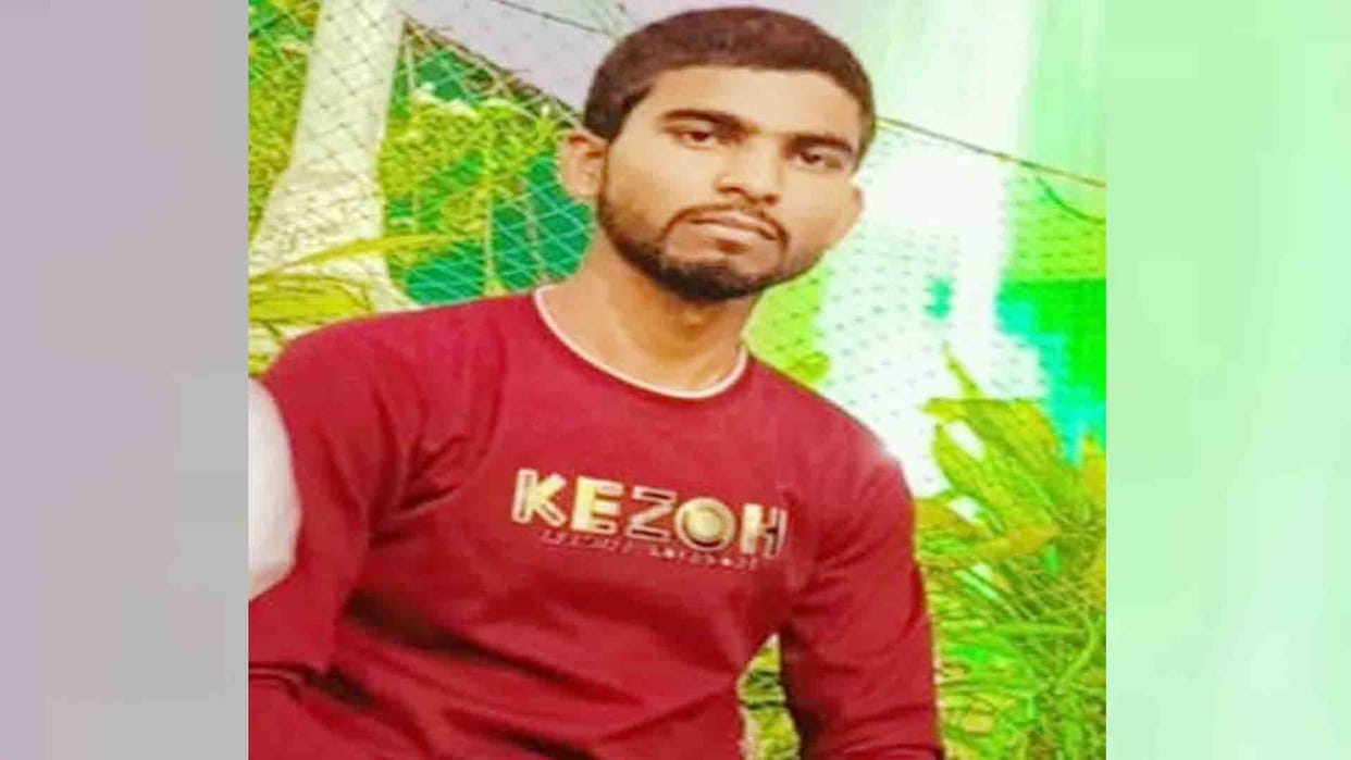 Jalaun: DCM collided with a dumper, driver died