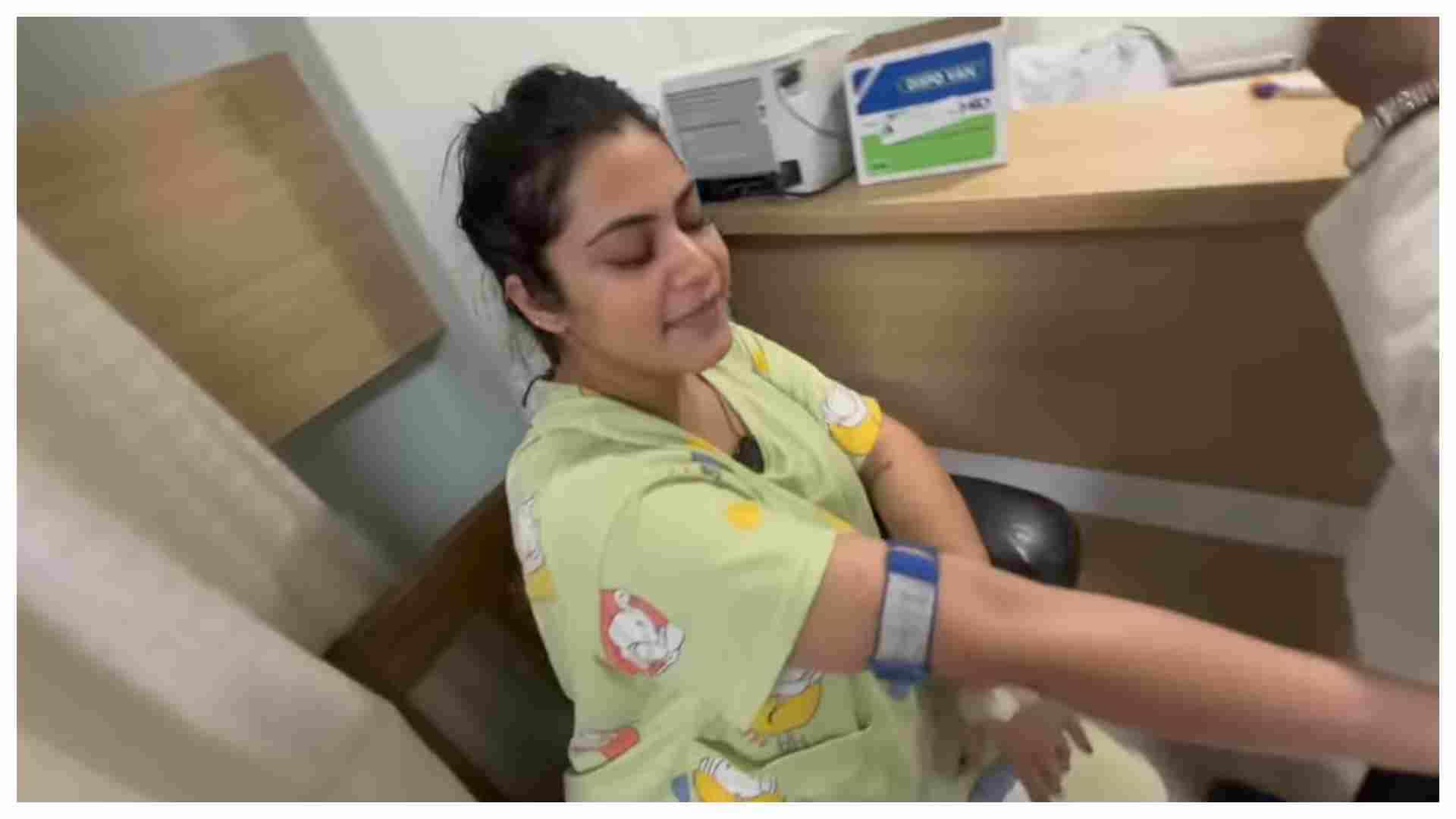 Armaan Malik Second Wife Kritika suddenly Hospitalized Fans Came To Meet Her Out Of Hospital