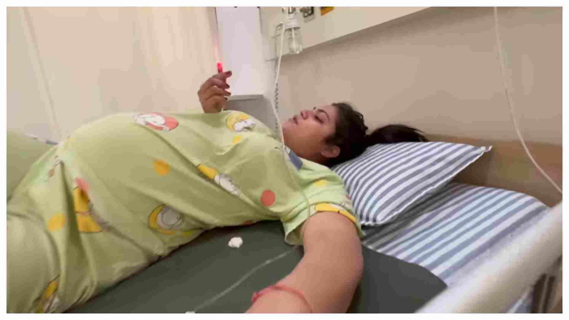 Armaan Malik Second Wife Kritika suddenly Hospitalized Fans Came To Meet Her Out Of Hospital