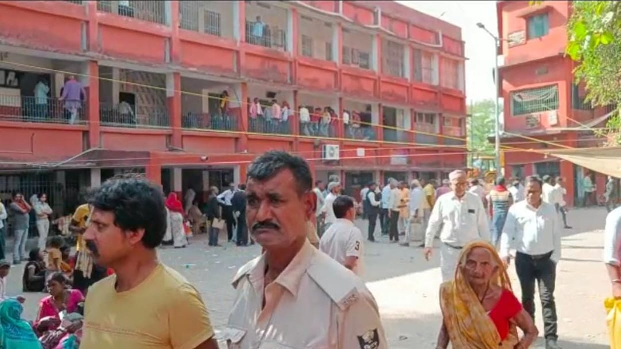 Life imprisonment to 9 convicts of Ichari massacre, former minister Bhagwan Singh Kushwaha acquitted
