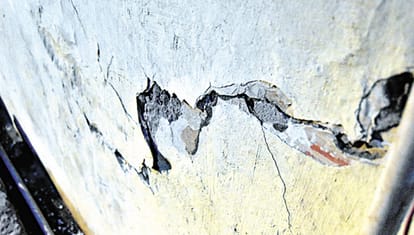 Rapid construction: Cracks in forty shops, houses due to rapid construction in Meerut