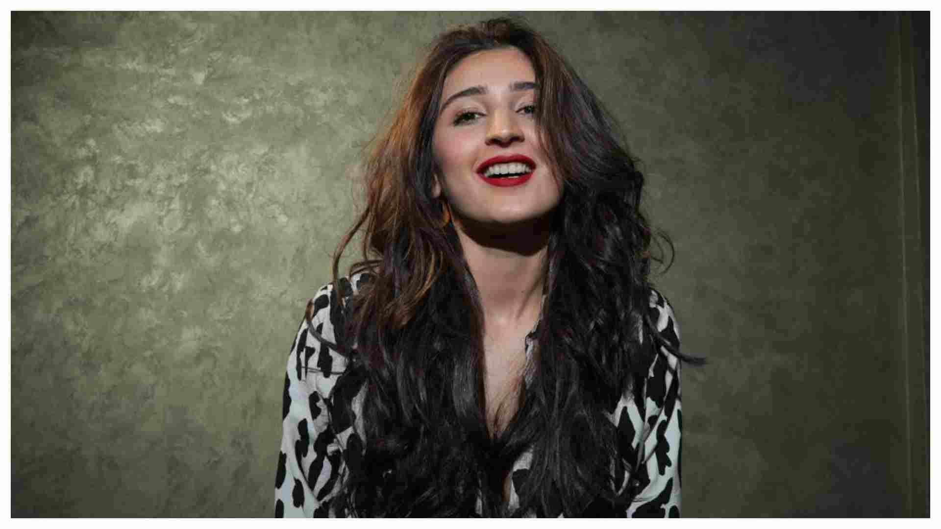 Dhvani Bhanushali makes a big record her song Vaaste Garners 1.5 Billion YouTube Views