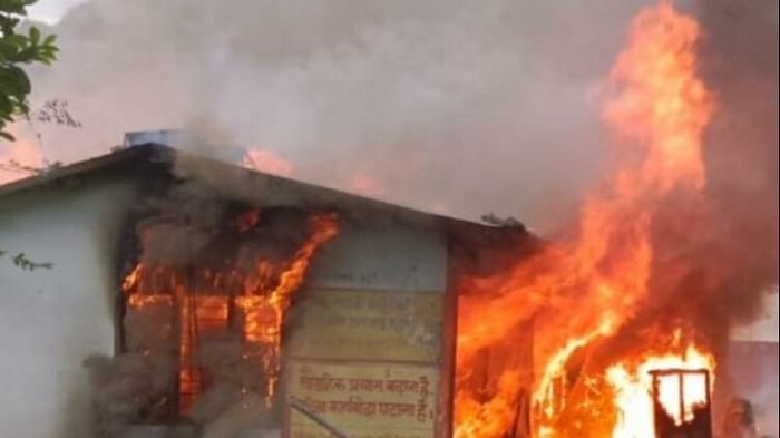 Tuni agnikand Children lives could have been saved but water ran out in fire engine Dehradun uttarakhand news