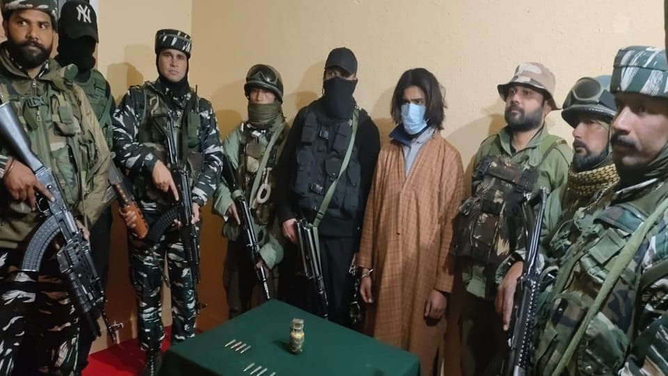 Lashkar helper arrested in Bandipora, Chinese made grenade and AK-47 bullets recovered
