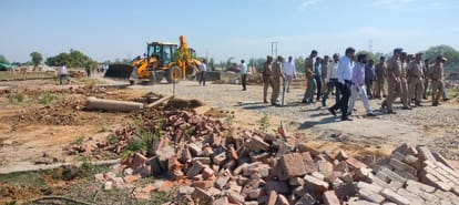 Meerut: BSP leader illegal colony Meda demolished by bulldozer,
