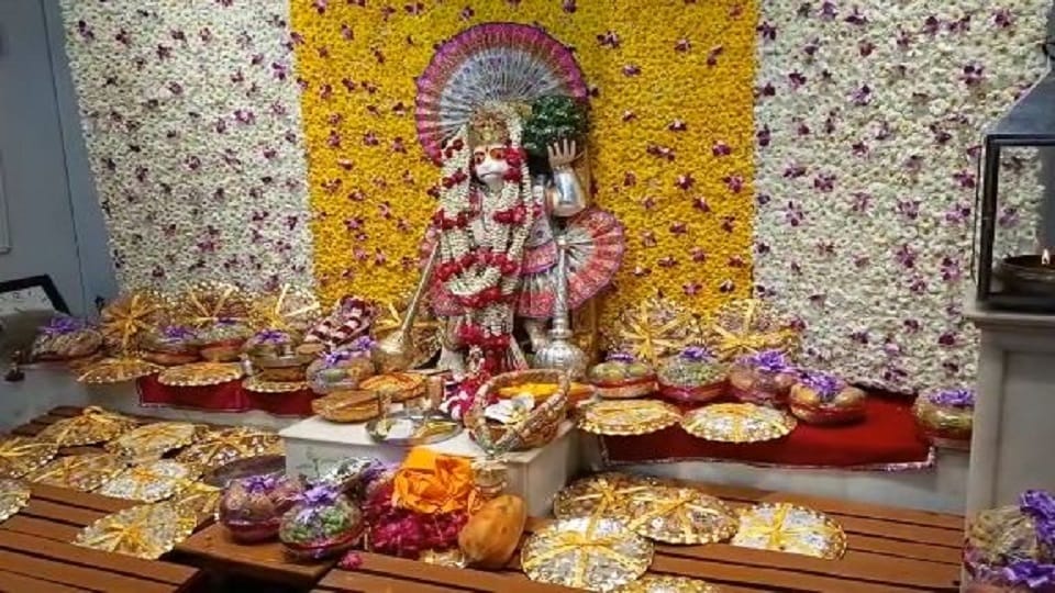 Hanuman janmotsav celebrated with in Bada Bagh temple Bareilly