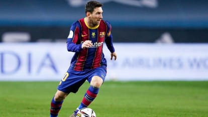 Best Free Kick Takers Players in Football From David Beckham to Roberto Carlos and Ronaldo