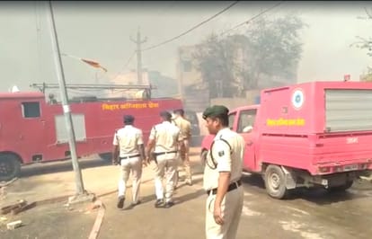 Fire incident in patna niyojan bhawan, Fire broke out in behind of police headquarter and rajvanshi nagar