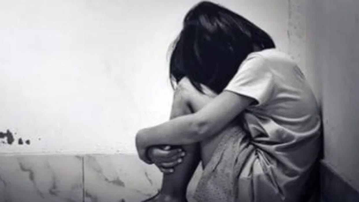 Jabalpur Crime 70 year old man did cruelty to innocent girls