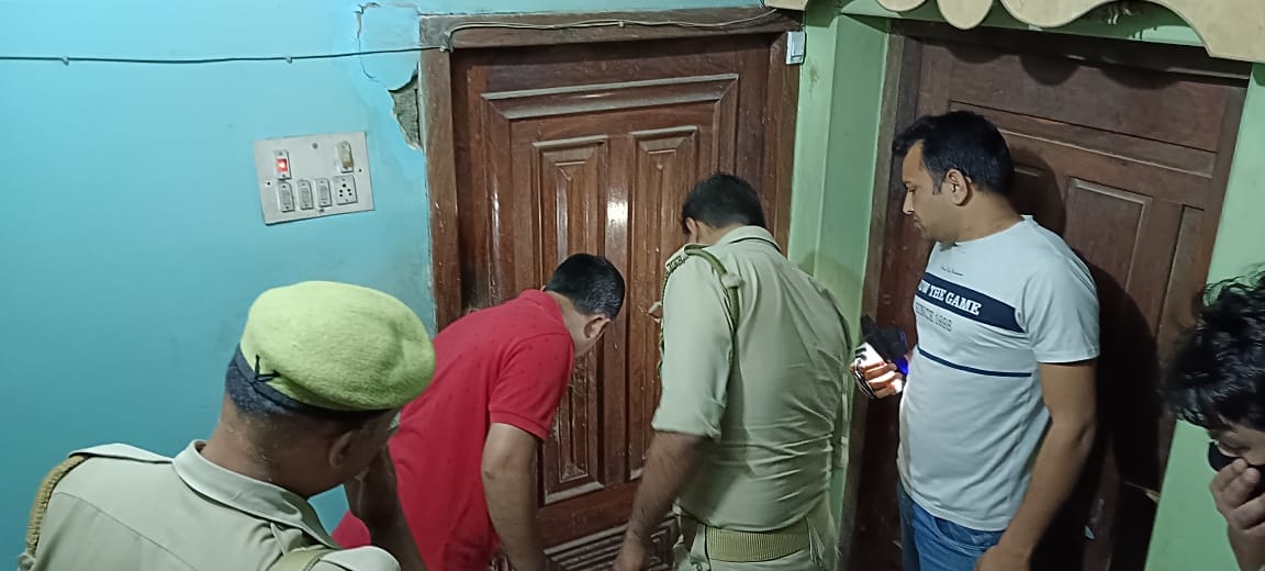 Decomposed body of a young man found in the house in Kannauj, was locked in the room for five days